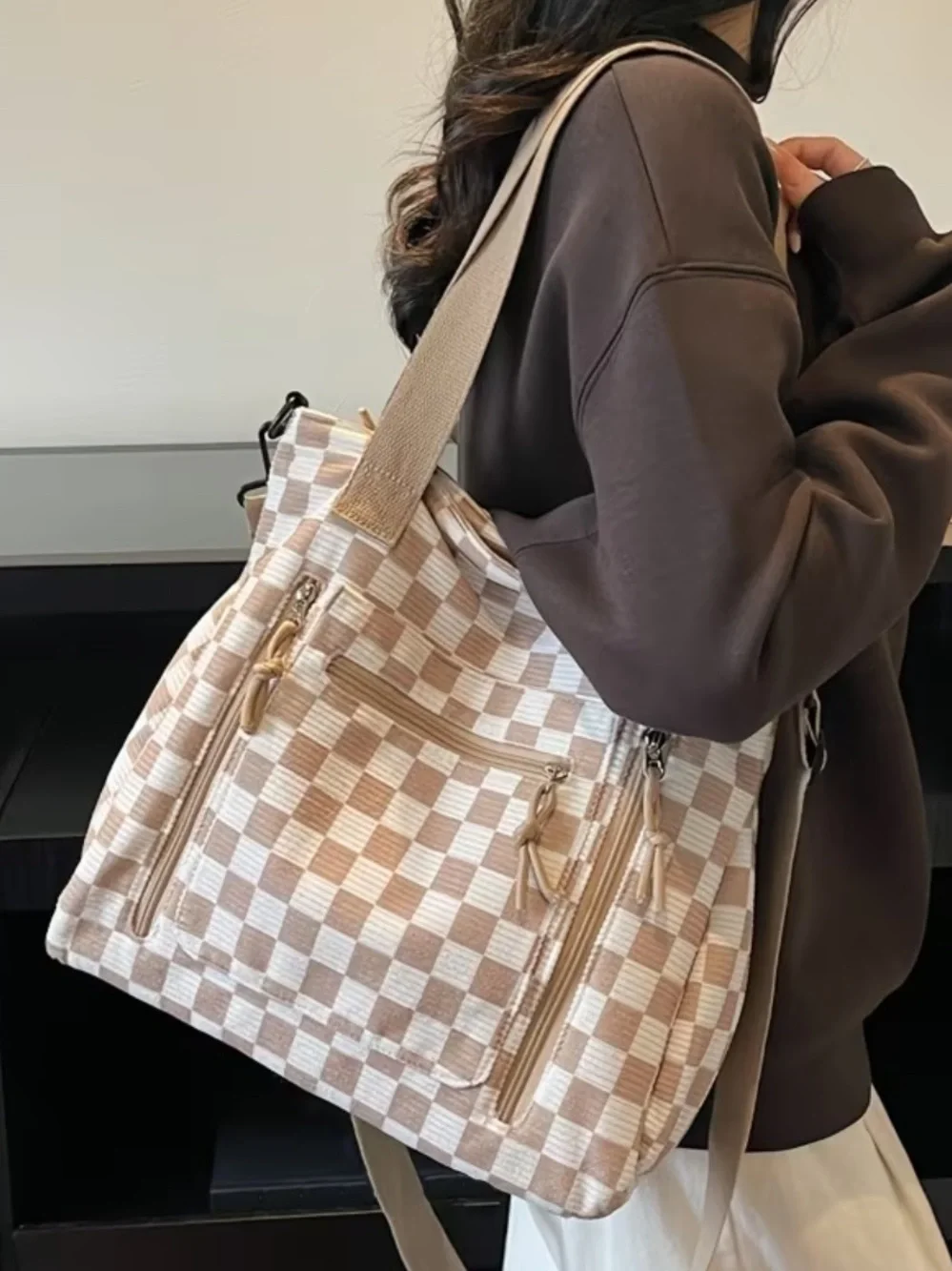 Classic Checkered Tote Bag in Beige and White
